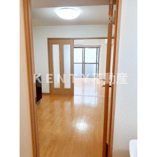 その他部屋・スペース　明るい色調の室内です