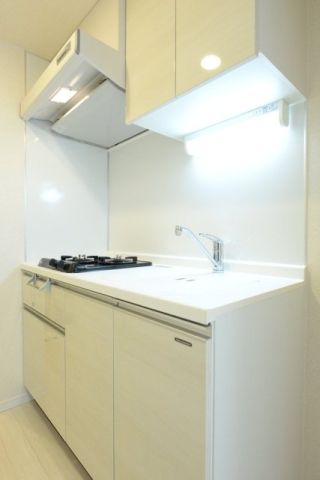 キッチン　（別タイプ参考写真）ヴォーガコルテ板橋本町アジールコート　板