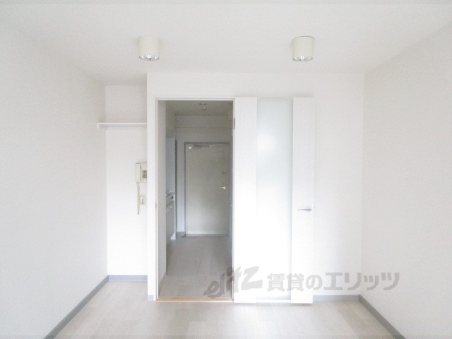 居室・リビング　間接照明で良い雰囲気です