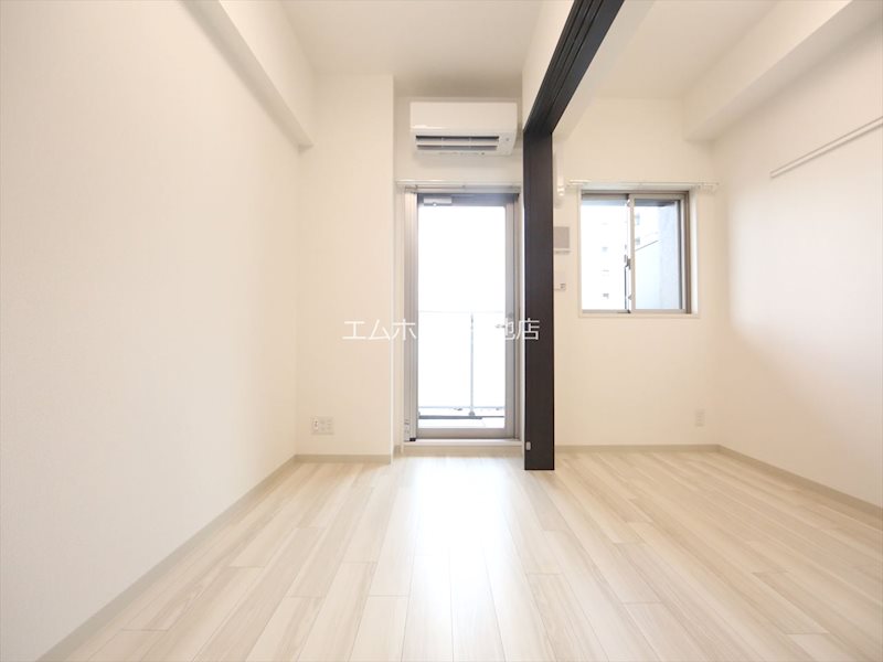 バルコニー　ダイニング6.5帖　洋室3.0帖　つなげて使用できます