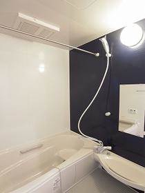 バス・シャワールーム　アルコバレーノシンメイの浴室