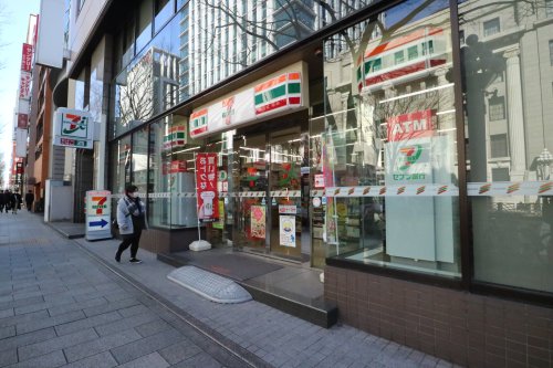 コンビニ　セブンイレブン 名古屋広小路長者町店（コンビニ）まで138m