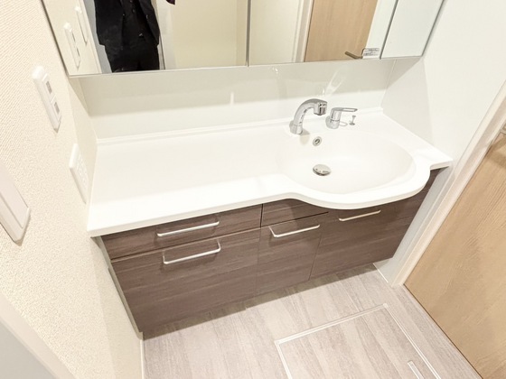 洗面設備　洗髪洗面化粧台