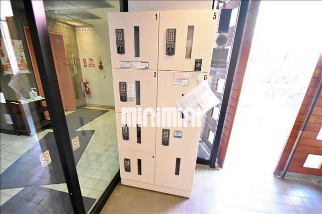 ロビー　宅配ボックス完備