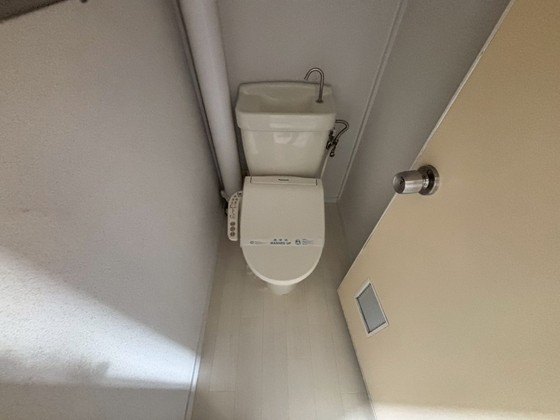 トイレ　※別部屋の写真です