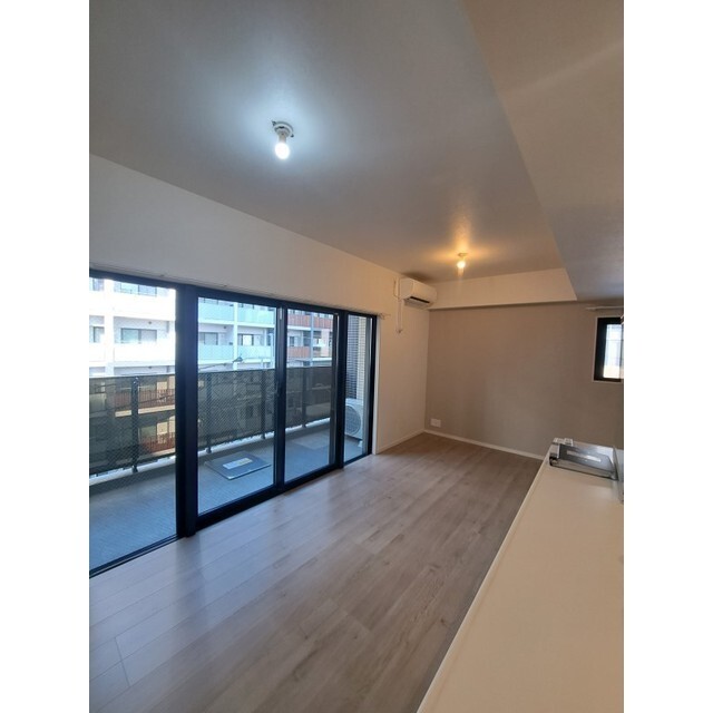 居室・リビング　ネストピア渡辺通