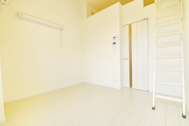 居室・リビング　★お部屋探しはタウンハウジング稲田堤店まで★