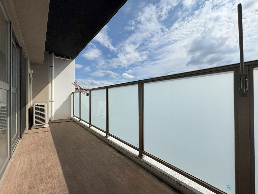 バルコニー　陽当たり良好なバルコニーです♪