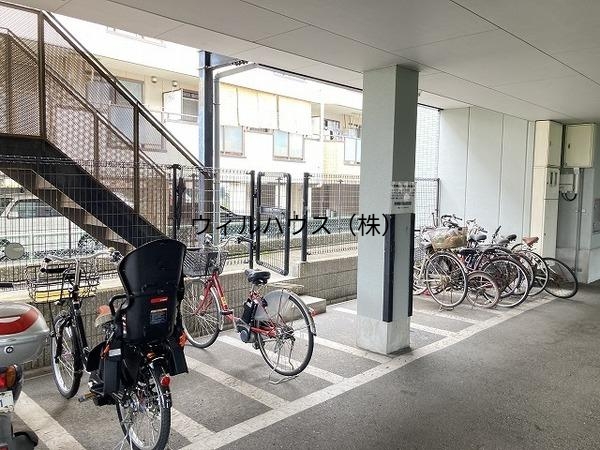 エントランス　自転車置き場！