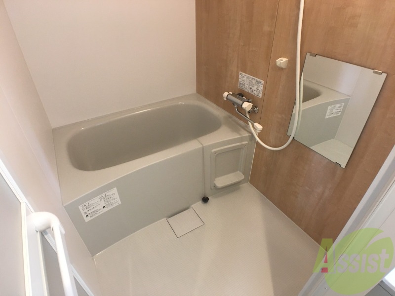 バス・シャワールーム　お風呂になります。一日の疲れを癒してくださいね。