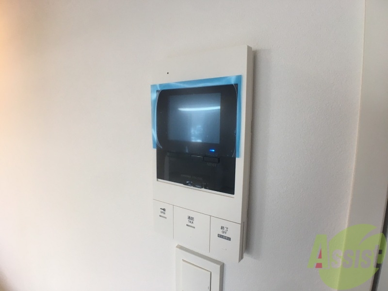 セキュリティ　ＴＶモニター付インターホンです。来客者の顔が見えるので安心！