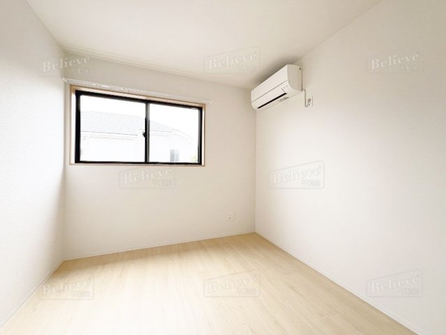 その他部屋・スペース　風通しも良い寝室です☆