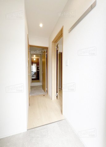 玄関　シューズボックス付きの玄関です★