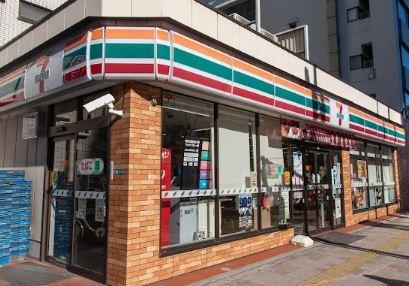 コンビニ　セブンイレブン 江東新大橋3丁目店（コンビニ）まで353m