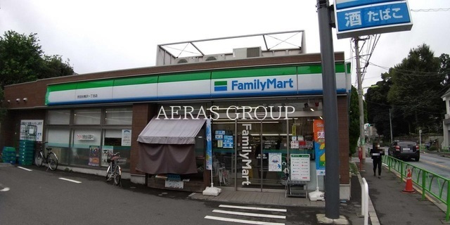コンビニ　ファミリーマート 世田谷奥沢一丁目店（コンビニ）まで216m