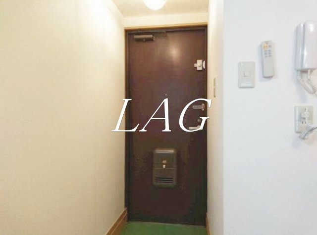 玄関　玄関です。