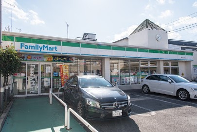 コンビニ　ファミリーマート 原町二丁目店（コンビニ）まで627m