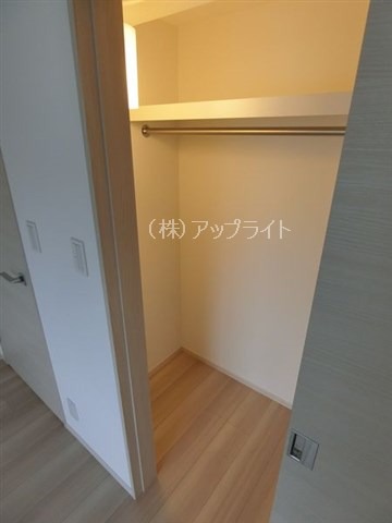 収納　ウォークインクローゼット