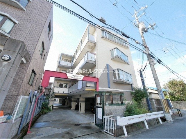 建物外観　落ち着いた雰囲気の外観です