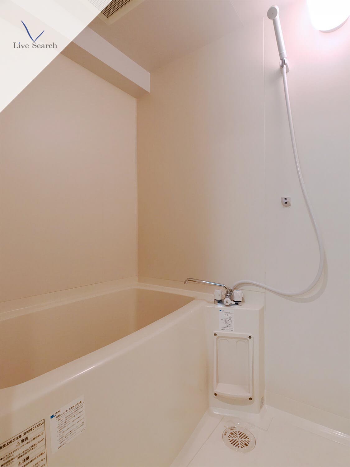 バス・シャワールーム　別室の室内写真となります。