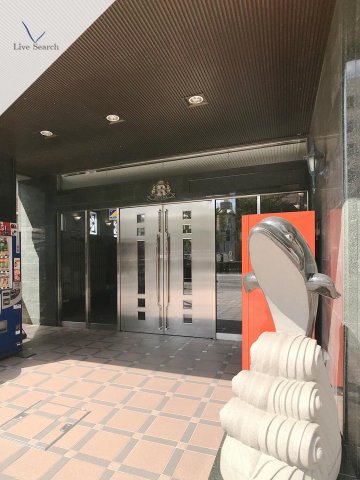 エントランス　清潔なエントランスです