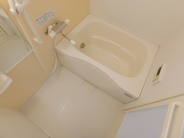 バス・シャワールーム　★追い焚き機能付きバスルーム★