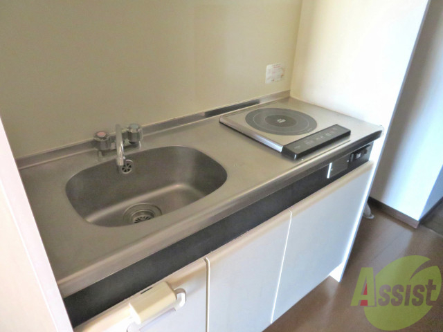 キッチン　初めからＩＨの方が付いてますのですぐに自炊が始められます。