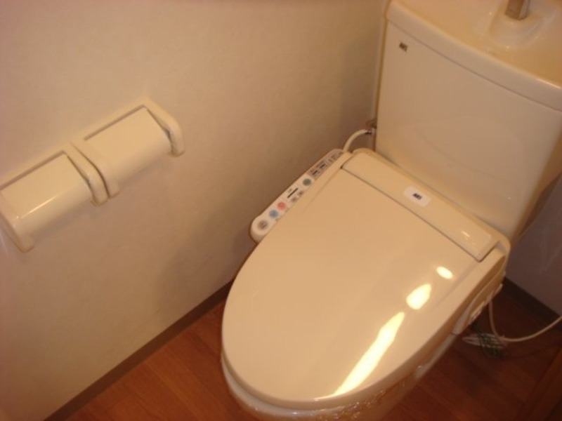 トイレ　図面と現状に相違がある場合には現状を優先