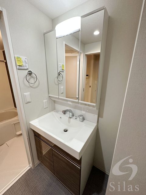 洗面設備　同仕様