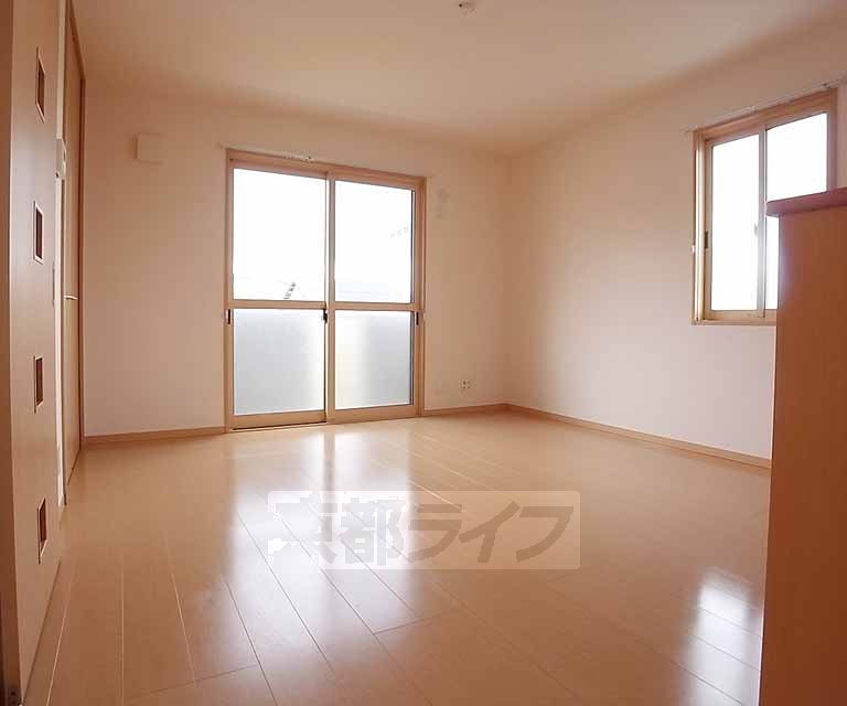 居室・リビング　１２．８帖のＬＤＫです。