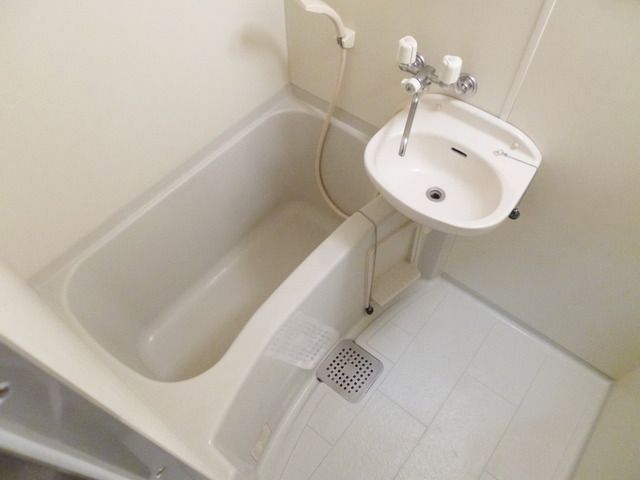 バス・シャワールーム　お部屋探しは株式会社　タウンハウジング　までお気軽にお問合…