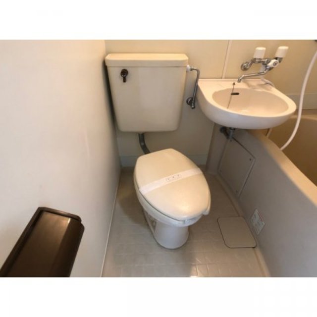 トイレ　別部屋参考写真です