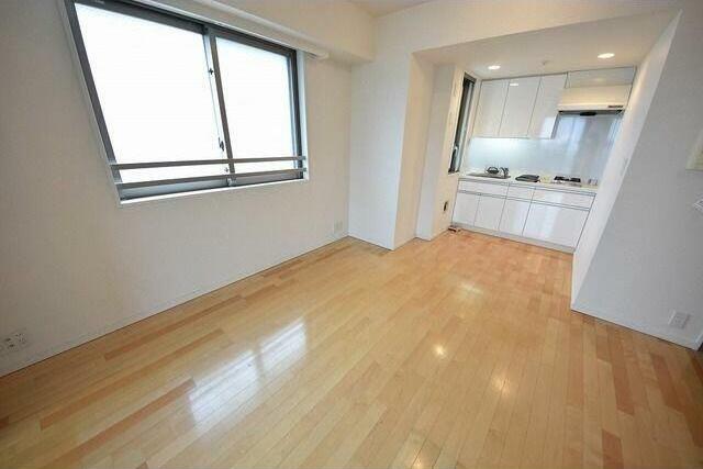 居室・リビング　※別部屋の参考写真です。