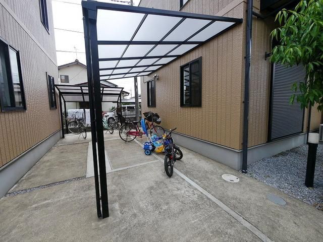 その他共有部分　屋根付き駐輪場