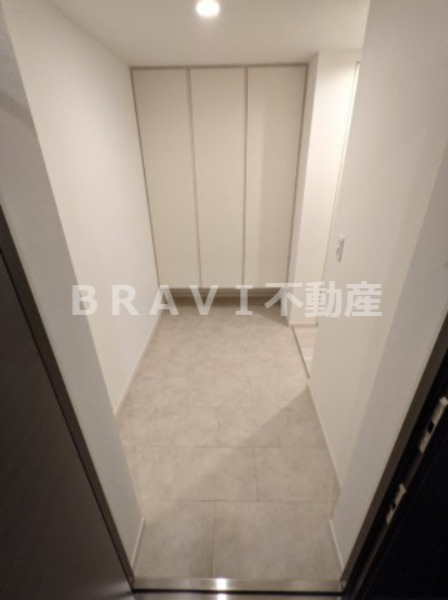 玄関　【BPRレジデンス大阪本町Q】