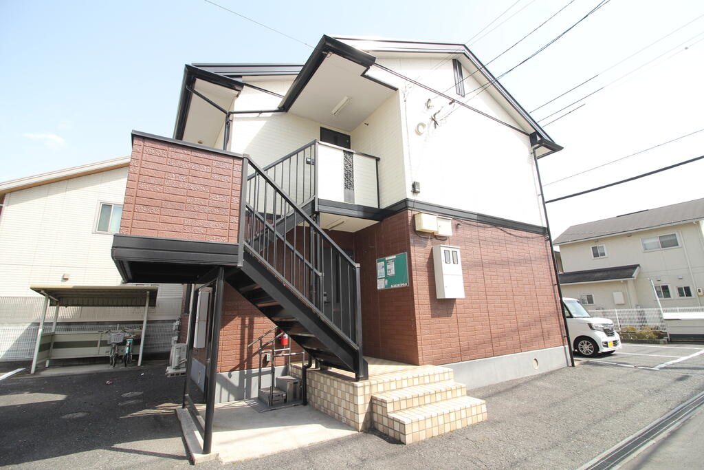 建物外観　沖の2LDKアパート♪