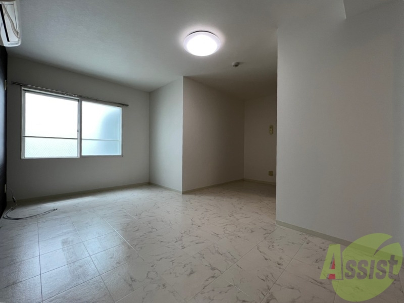 居室・リビング　広くてキレイなお部屋が広がっていて、充実した生活が送れそう。