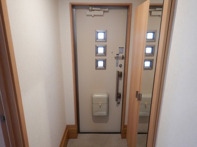 玄関　別号室参考写真