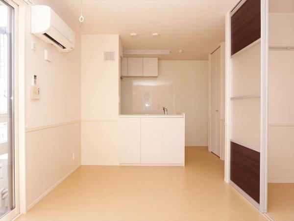 居室・リビング　内装