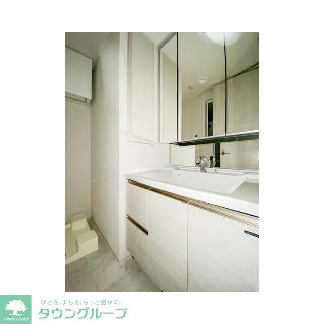 洗面設備　※写真は同タイプ住戸です。