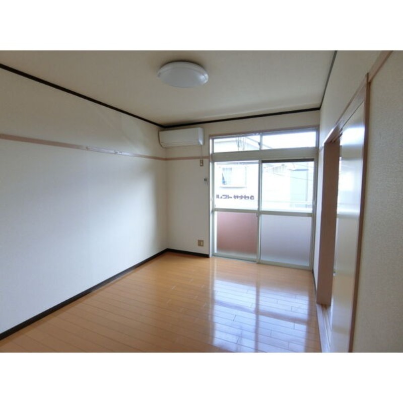 居室・リビング　図面と現状に相違がある場合には現状を優先