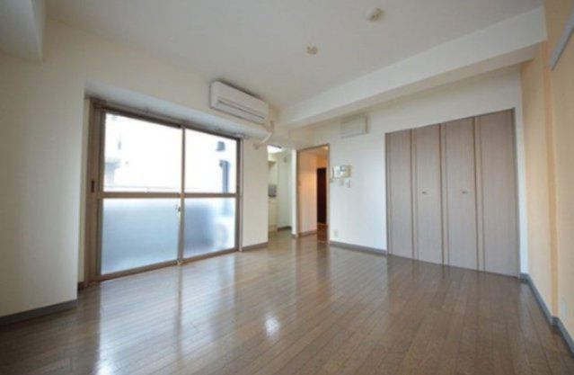 居室・リビング　別号室参考写真