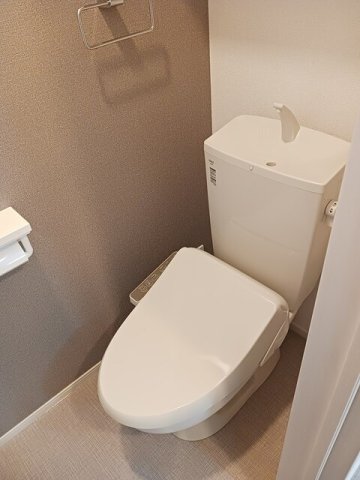 トイレ　清潔感のあるトイレです