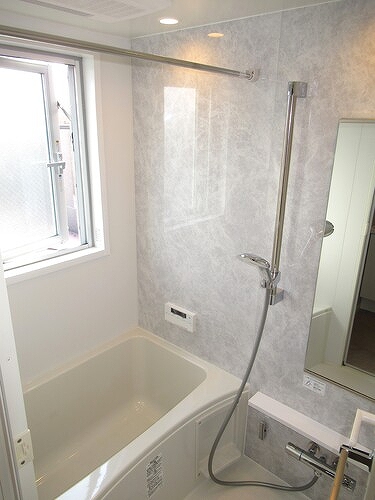 バス・シャワールーム　浴室