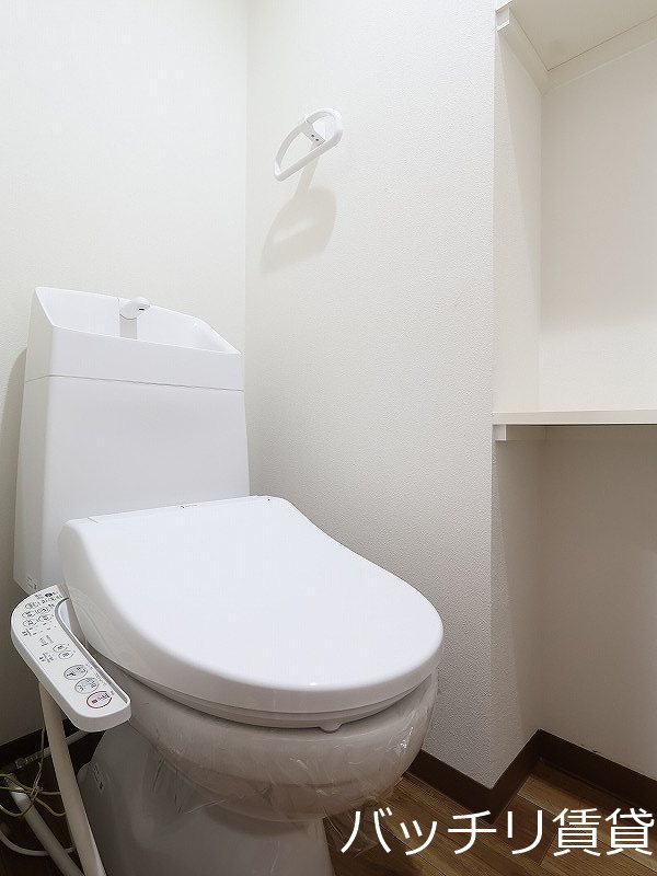 トイレ　画像は同シリーズ参考画像の為、現況を優先いたします。