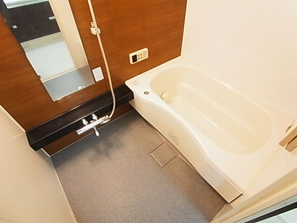 バス・シャワールーム　別部屋参考写真