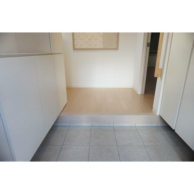 玄関　シューズボックスあるのは嬉しいですね