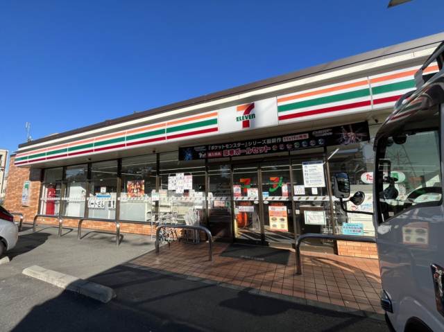 コンビニ　セブン－イレブンさいたま櫛引町１丁目南店（コンビニ）まで396m