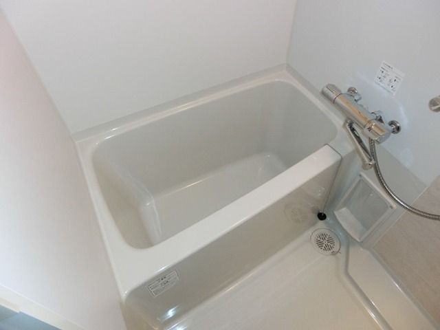 バス・シャワールーム　NULL