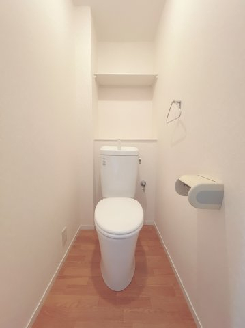 トイレ　別号室の画像です。ご参考下さい。